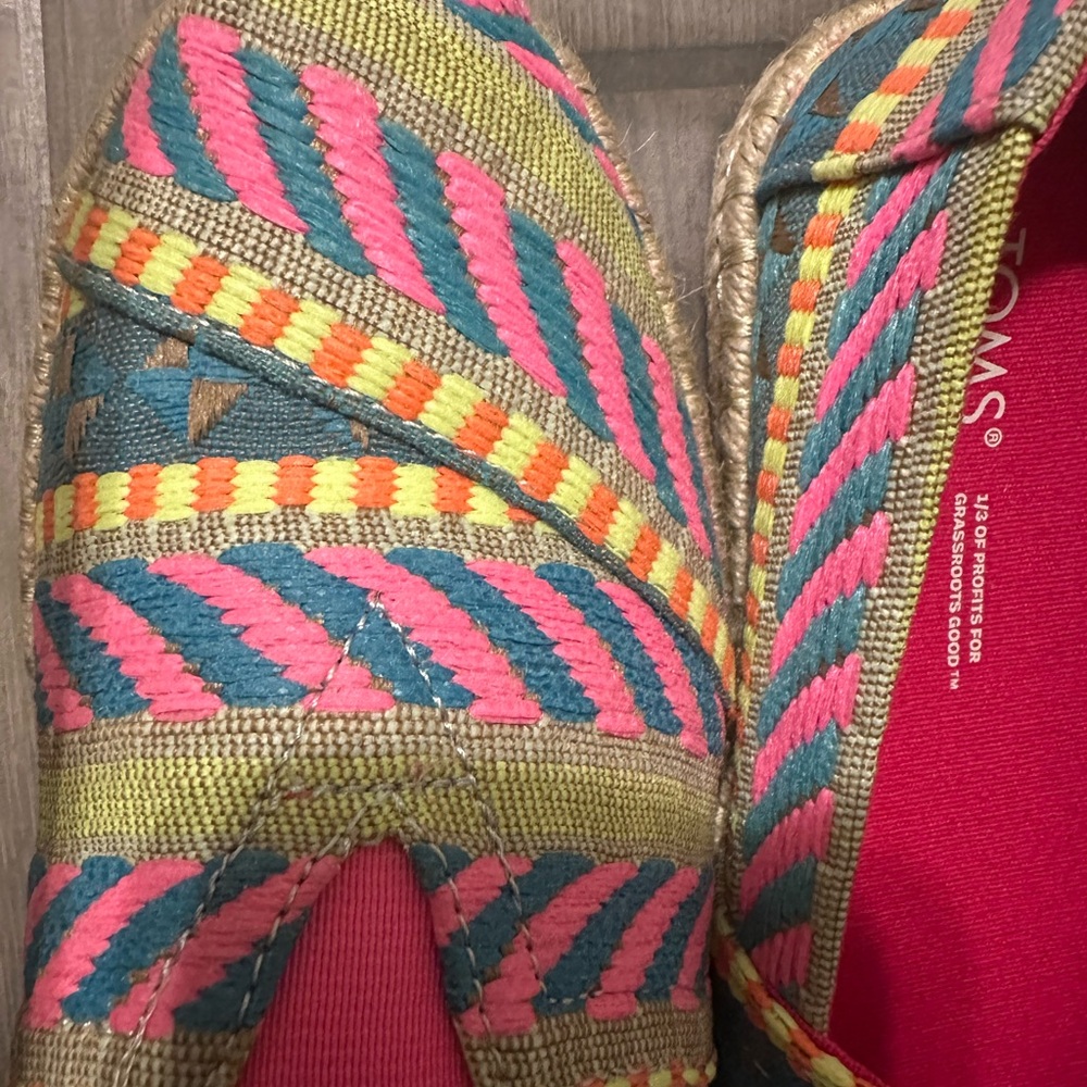 Toms Multicolor Patterned Espadrilles - Picture 2 of 6